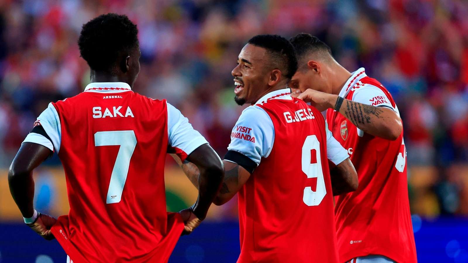 时表现得愈 时表现得愈